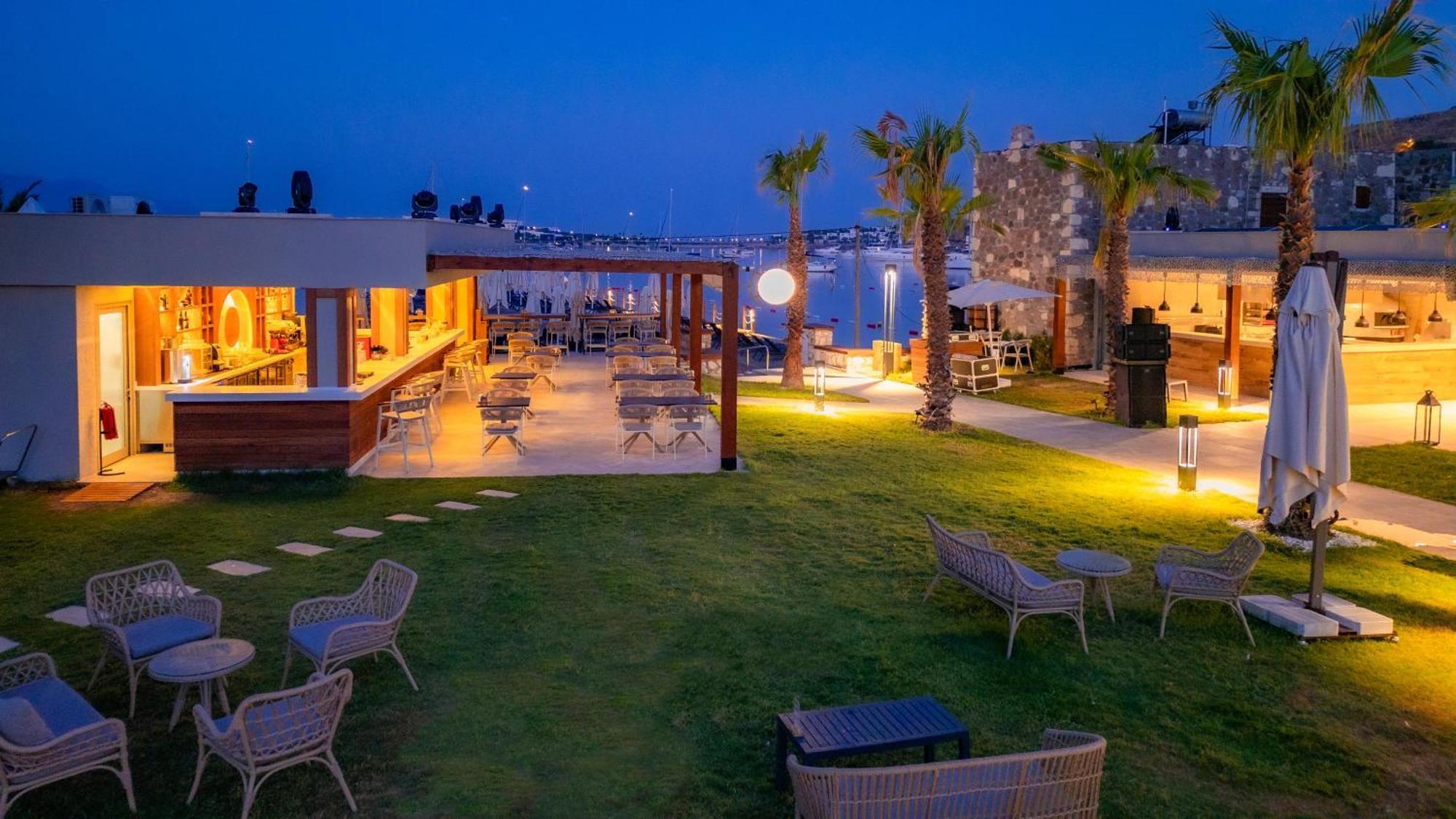 Suum Bodrum Hotel & Beach - Adult Only Bagian luar foto